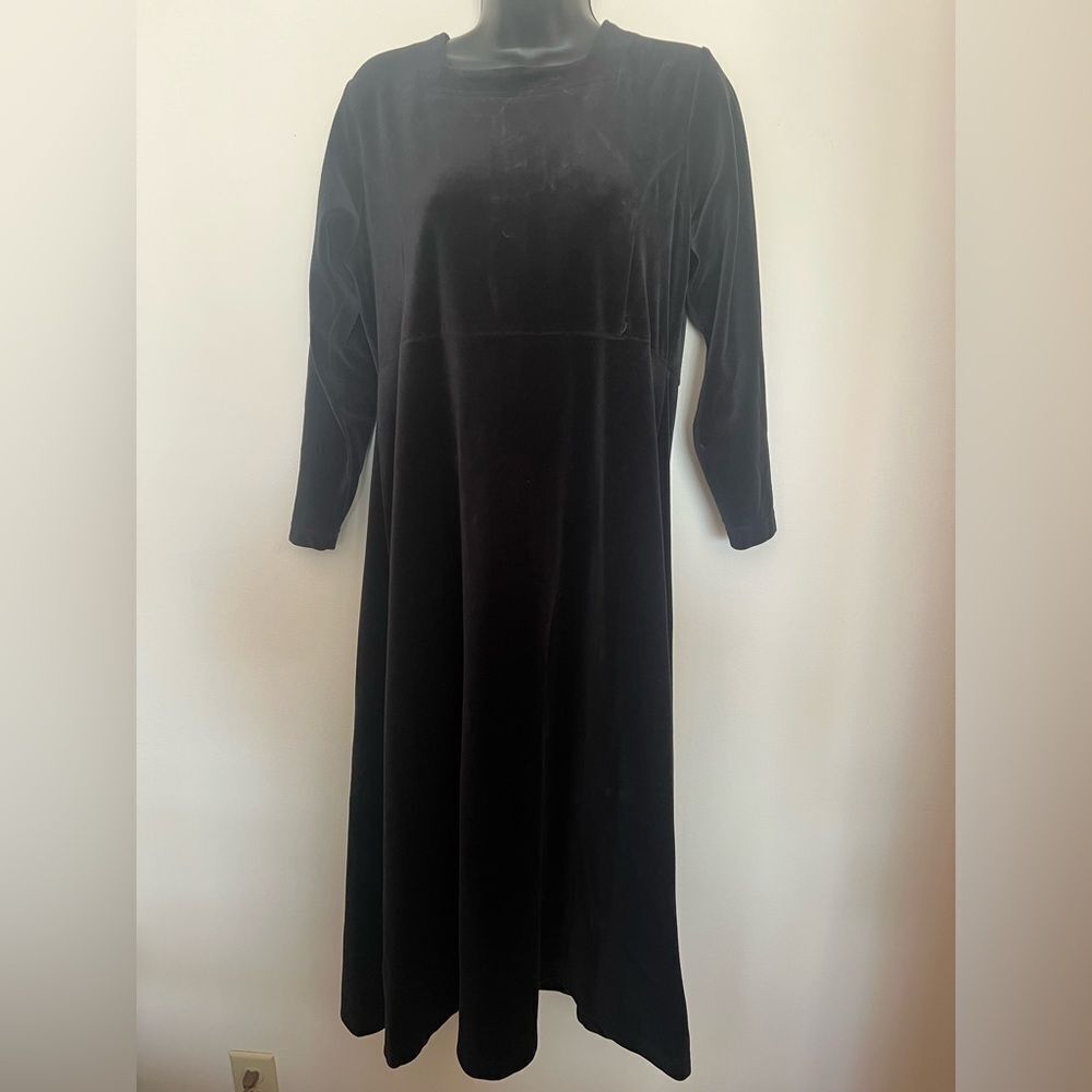 L.L. Bean Black Velvet Long Sleeve Dress